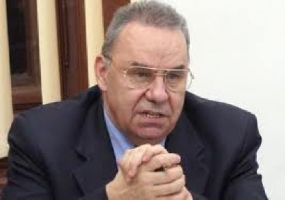 Ponta: Îl demit pe Marga dacă a colaborat cu Securitatea